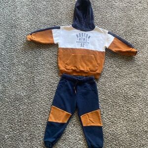 Toddler boy, H&M sweat suit. Size 3T